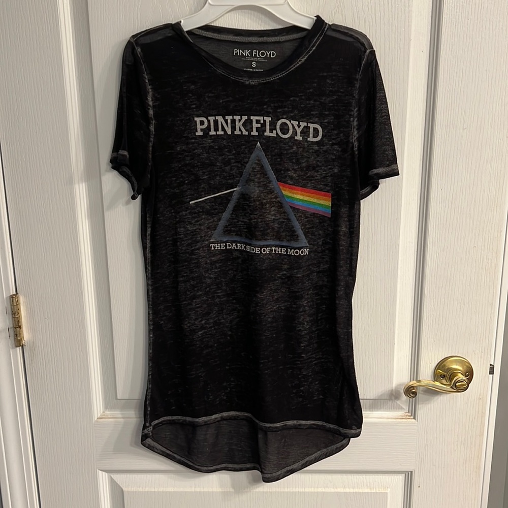 pink floyd high-low tee worn once